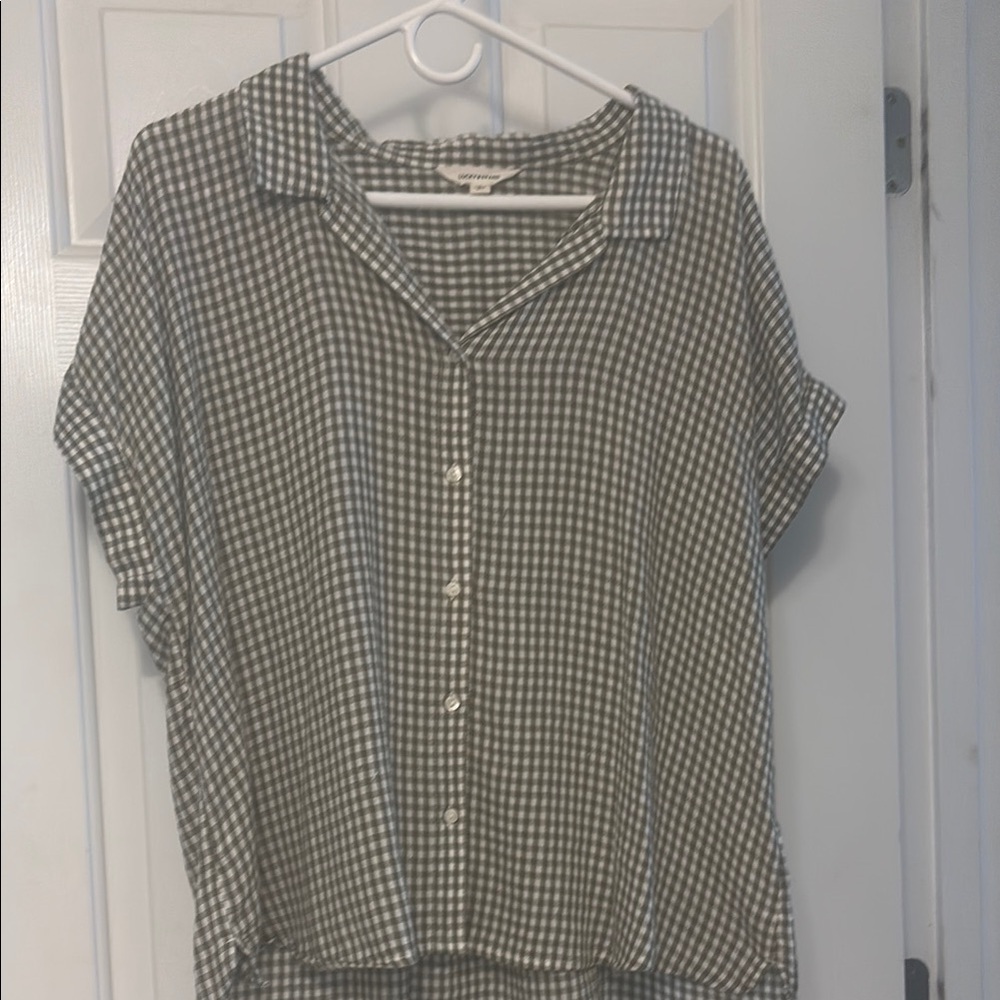 Green and White Gingham Button-Up Shirt